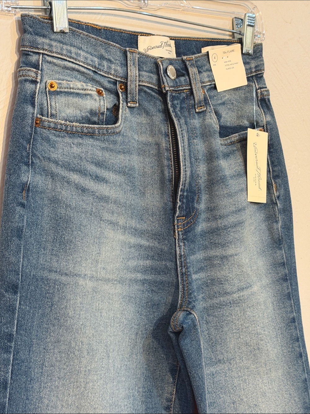 NWT Universal Thread / High Rise 70s Flare .. 0001 - Picture 3 of 13
